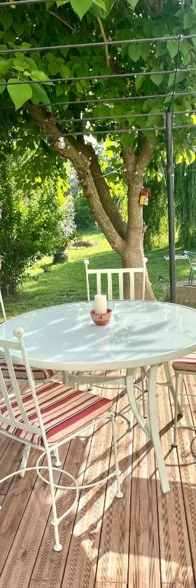 Appartement cosy，位于圣伊莱尔德布里的酒店