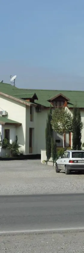 Hotel Emocia，位于Natakhtari的酒店