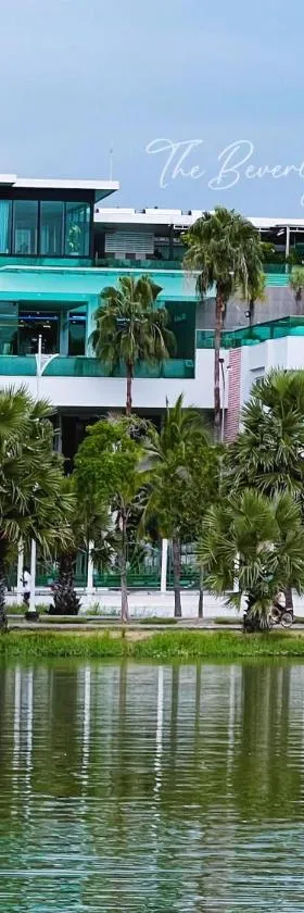 比佛利山庄酒店，位于呵叻的酒店