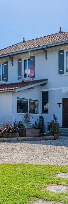 L'Estanquet Bed and Breakfast pdj offert，位于加斯泰的酒店