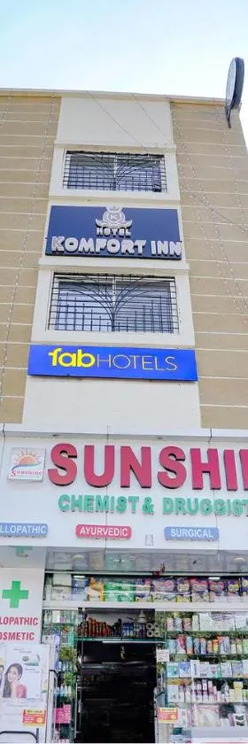 FabHotel Komfort Inn - Nr Twin Tower，位于Yeraoda的酒店