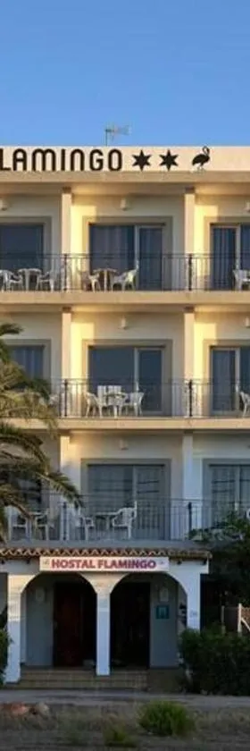 Hostal Flamingo by Nest，位于Cala Llenya的酒店