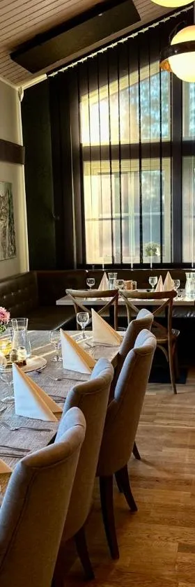 Big River Camp Hotel & Spa，位于Föllinge的酒店