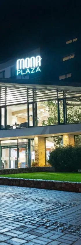 Mona Plaza Zlatibor，位于兹拉蒂博尔的酒店