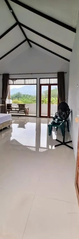 Sawah Resto Bungalow & Jungle Trekking，位于武吉拉旺的酒店