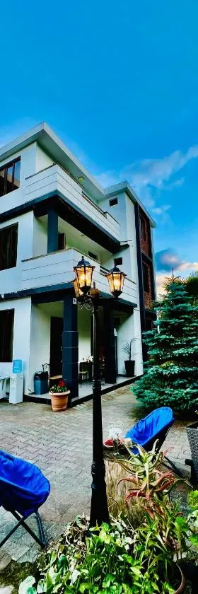Holiday House Green Cape Batumi，位于姆兹瓦内康茨基的酒店