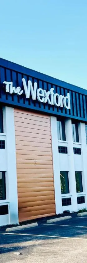 The Wexford Hotel，位于Bradford Woods的酒店