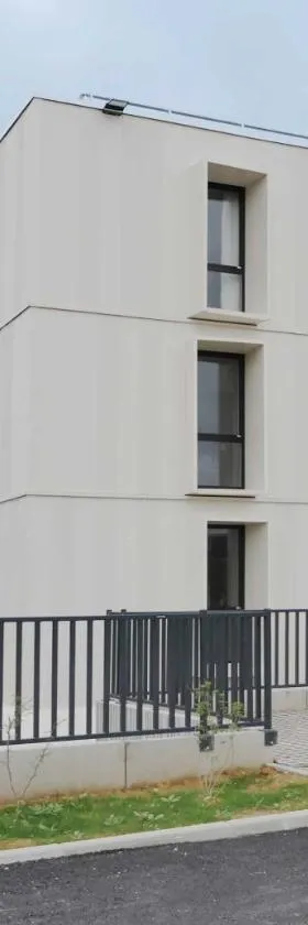 B&B HOTEL Carcassonne Rocadest La Cité，位于卡尔卡松的酒店