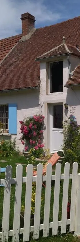 Gite de la Pierre Bleue, Authentique Maison à la campagne，位于Verdon的酒店