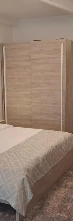 参议员汽车旅馆，位于盖夫盖利亚的酒店