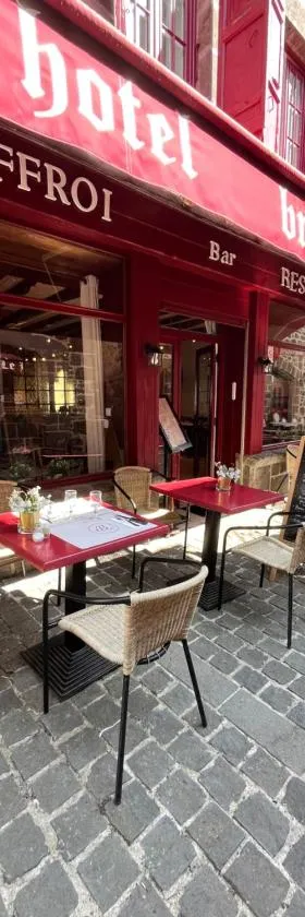 Hôtel Restaurant Le Beffroi，位于萨莱的酒店
