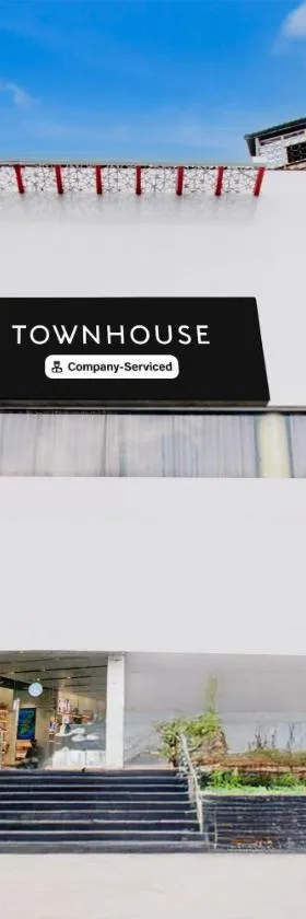 Super Townhouse Kothapet Formerly Surabhi Elite，位于Surūrnagar的酒店