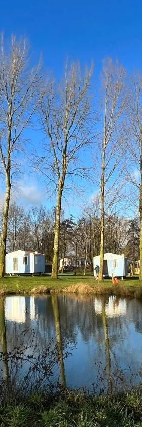 Camping Le Romantic，位于Steenvoorde的酒店
