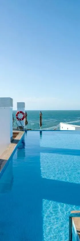 Sercotel Cruz Del Mar，位于奇皮奥纳的酒店
