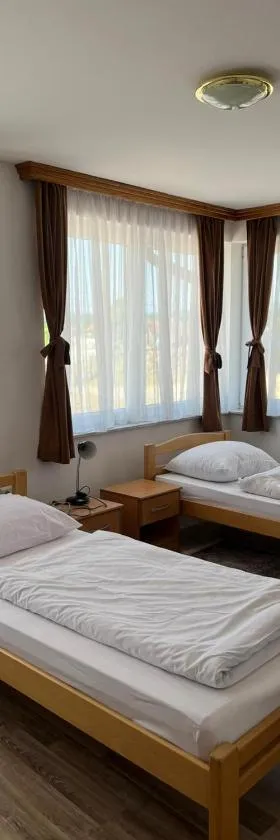 Motel i Restoran Ana，位于Donji Svilaj的酒店