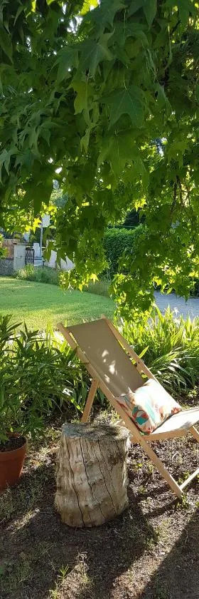 La Maison, Studio avec parc arboré, local vélo moto，位于鲁埃格自由城的酒店