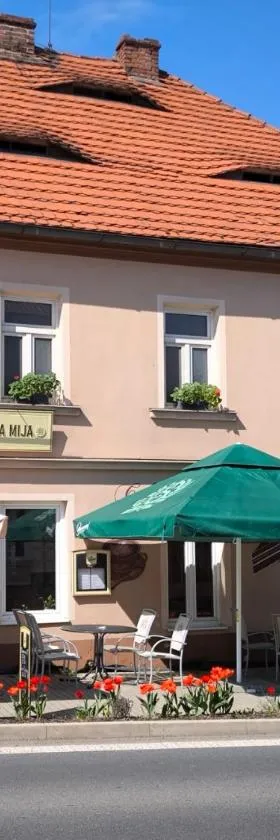 Penzion LaMija，位于拉科夫尼克的酒店