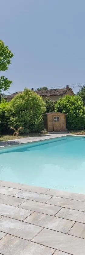 Les Mappias en Ardèche，位于Vesseaux的酒店