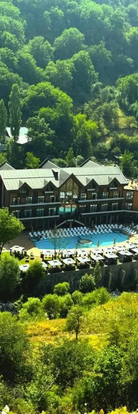 Gulkam Resort，位于Chatkal的酒店