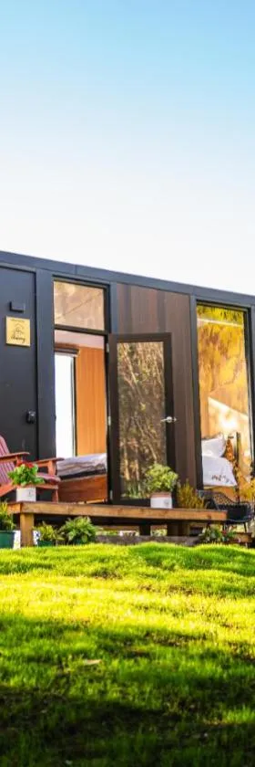 The Mini Mountain Hut 2 by Tiny Away，位于Egmont Village的酒店