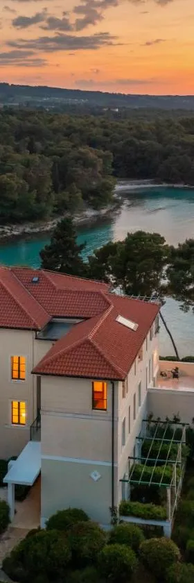 Aminess Vival Velaris Resort，位于苏佩塔尔的酒店