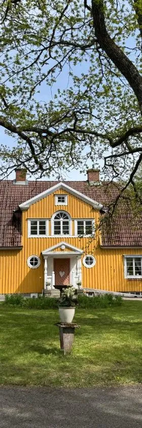 Luthagård，位于Äng的酒店