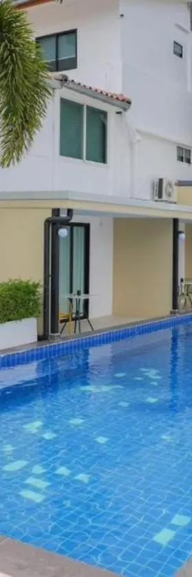 R2 Bed and Pool Kanchanaburi，位于北碧的酒店