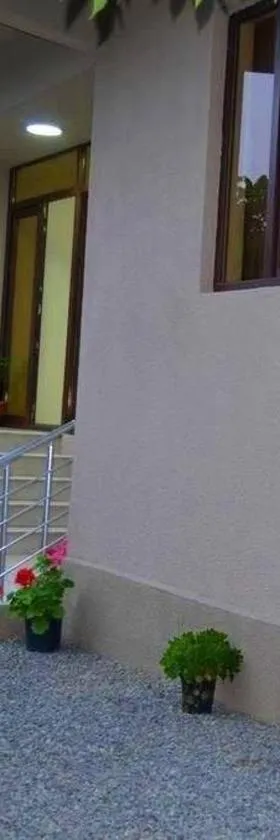 Lia Guest House，位于科布列季的酒店