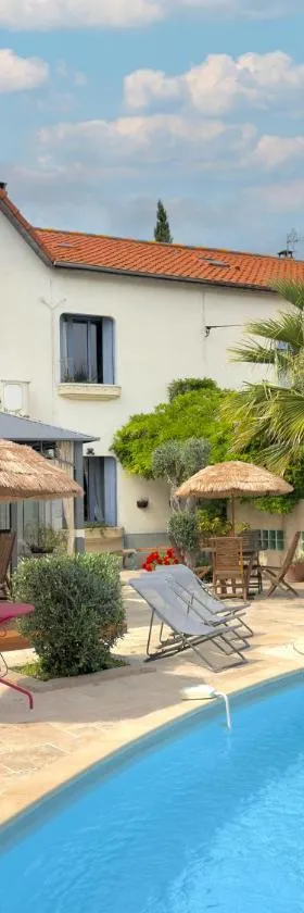 LE PETIT CLOS，位于Fontjoncouse的酒店