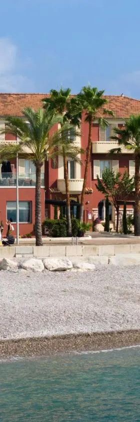 Hotel Royalmar - Nouveau propriétaire，位于滨海卡涅的酒店