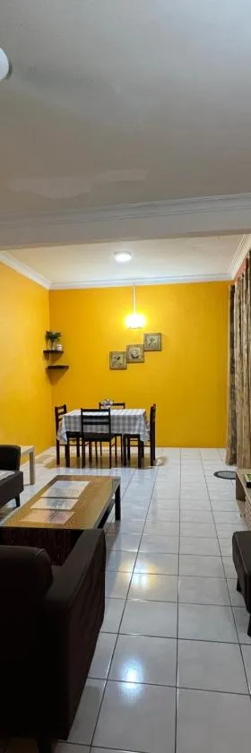 Desa Ilmu Homestay，位于Kota Samarahan的酒店