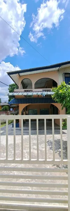 Anggerik Homestay Kota Bharu，位于Kota Bharu的酒店