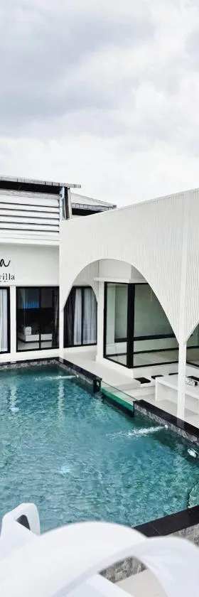 Skyline Resort，位于Ban Khlong Lat Bua Khao的酒店