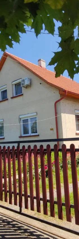 Mézeskuckó，位于Tiszaszőlős的酒店