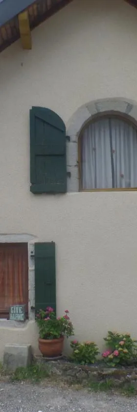 Maison entière avec vue magnifique，位于Chaumont的酒店