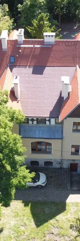 Willa Dąbrówka，位于斯扎瓦诺泽德霍的酒店