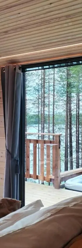 Hossaville Luxe West Lake Cabin，位于霍萨的酒店