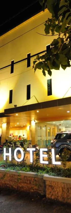 西尔维亚经济酒店，位于古邦的酒店