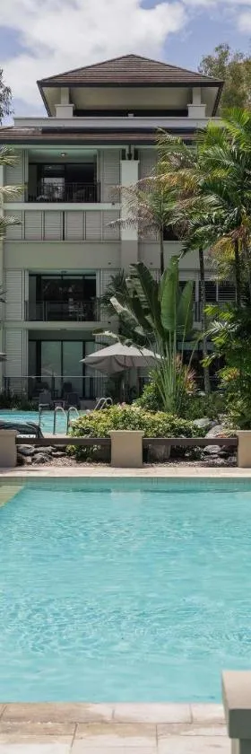 铂尔曼棕榈湾海神庙度假酒店&水疗中心，位于棕榈湾的酒店