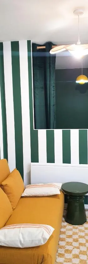 Studio avec coin nuit ETOILE SUR RHONE，位于Étoile-sur-Rhône的酒店