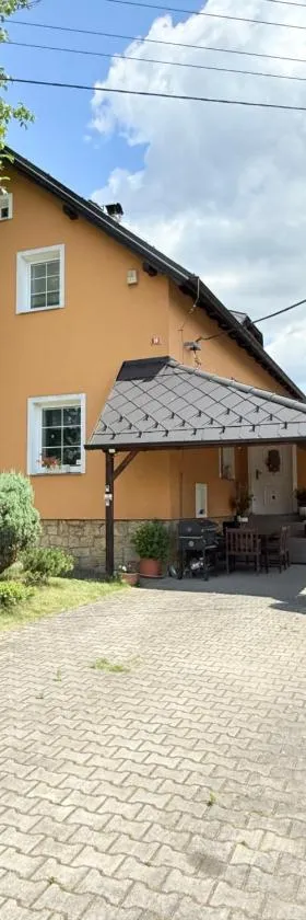 Dům FAUNA V Českosaském Švýcarsku，位于亚诺夫的酒店