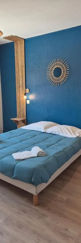 Hôtel Ecu de france，位于Secondigny的酒店