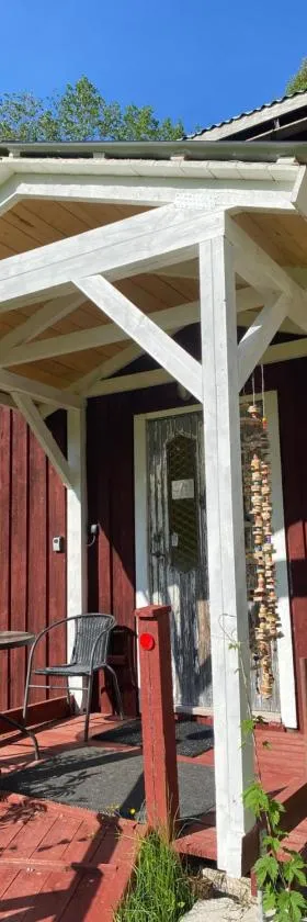 Kleines Haus in Schweden，位于Viksjö的酒店