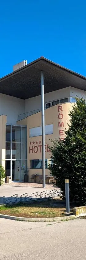 Hotel Römerhof，位于图尔恩的酒店