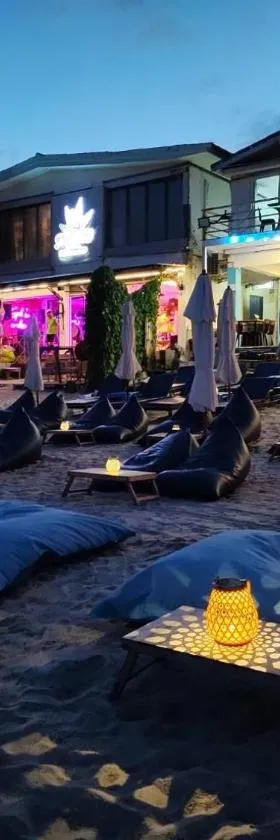 Three Beach Resort，位于苏梅岛的酒店