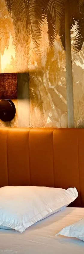 Hôtel Amaya，位于Ambarès-et-Lagrave的酒店