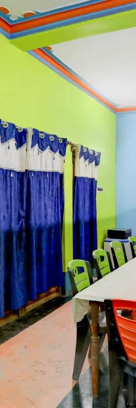Super Hotel O A.R. Lodge，位于杜尔加布尔的酒店