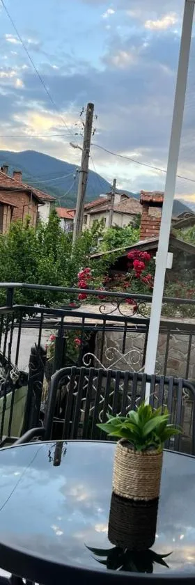 Къща Добринище，位于多布里尼什特的酒店