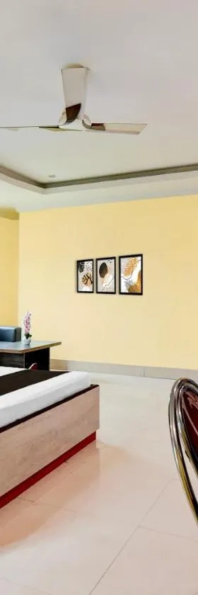 Collection O Tamando Jagannath Temple Formerly Hotel Blue Royal，位于布巴内什瓦尔的酒店
