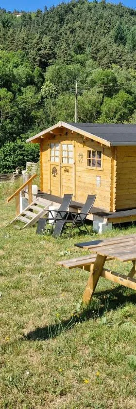 La cabane des lucioles，位于Saint-Julien-Boutières的酒店